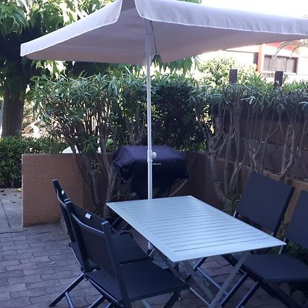 Studio Cabine Avec Jardinet A 30 M De La Plage, Au Calme. 格吕桑 外观 照片