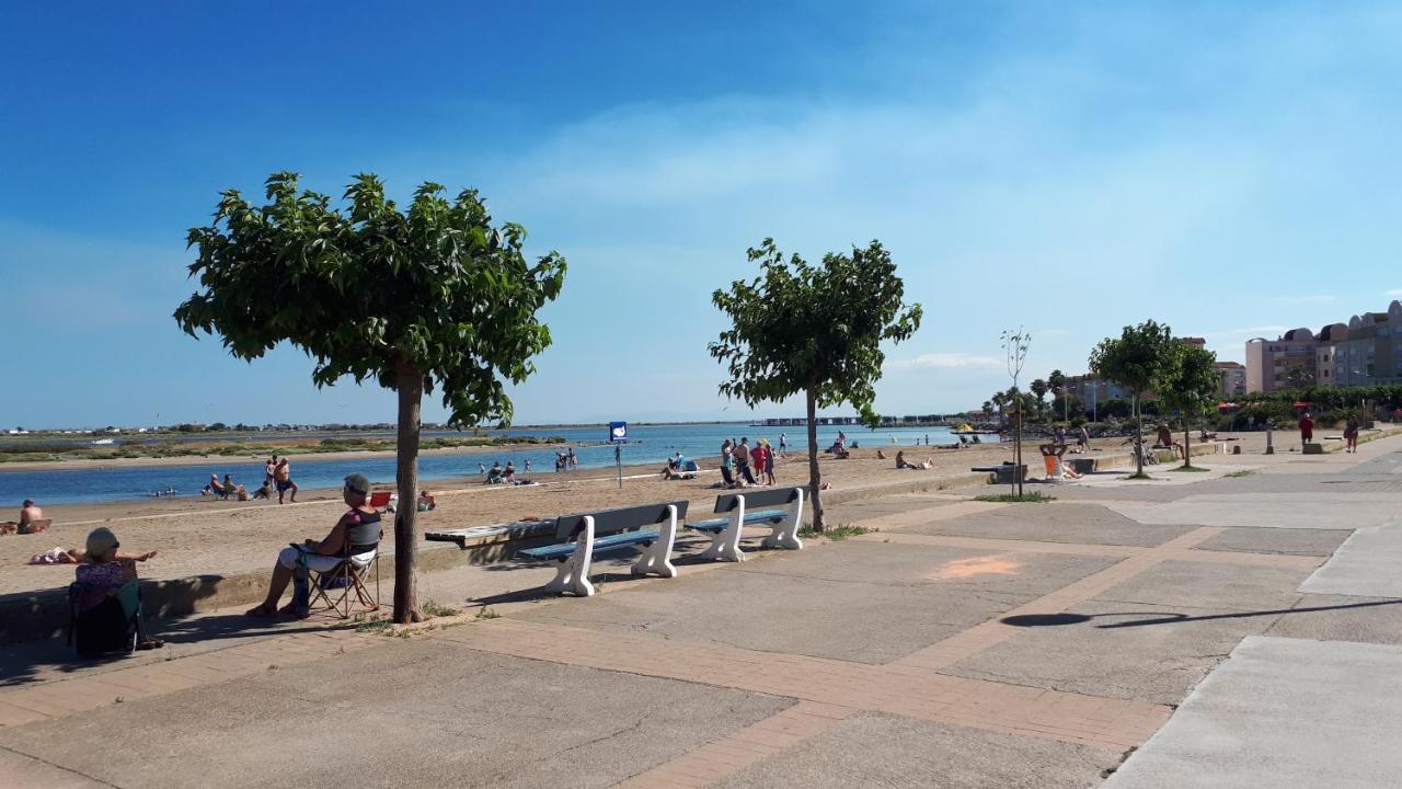 Studio Cabine Avec Jardinet A 30 M De La Plage, Au Calme. 格吕桑 外观 照片