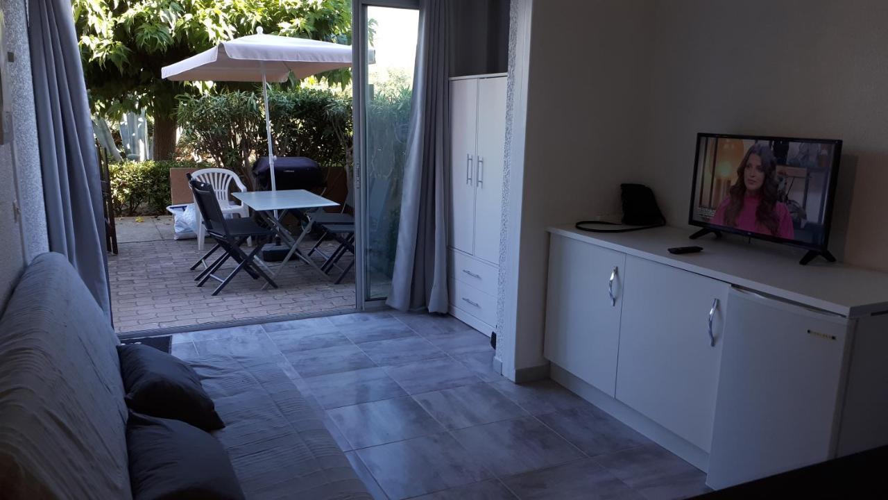 Studio Cabine Avec Jardinet A 30 M De La Plage, Au Calme. 格吕桑 外观 照片